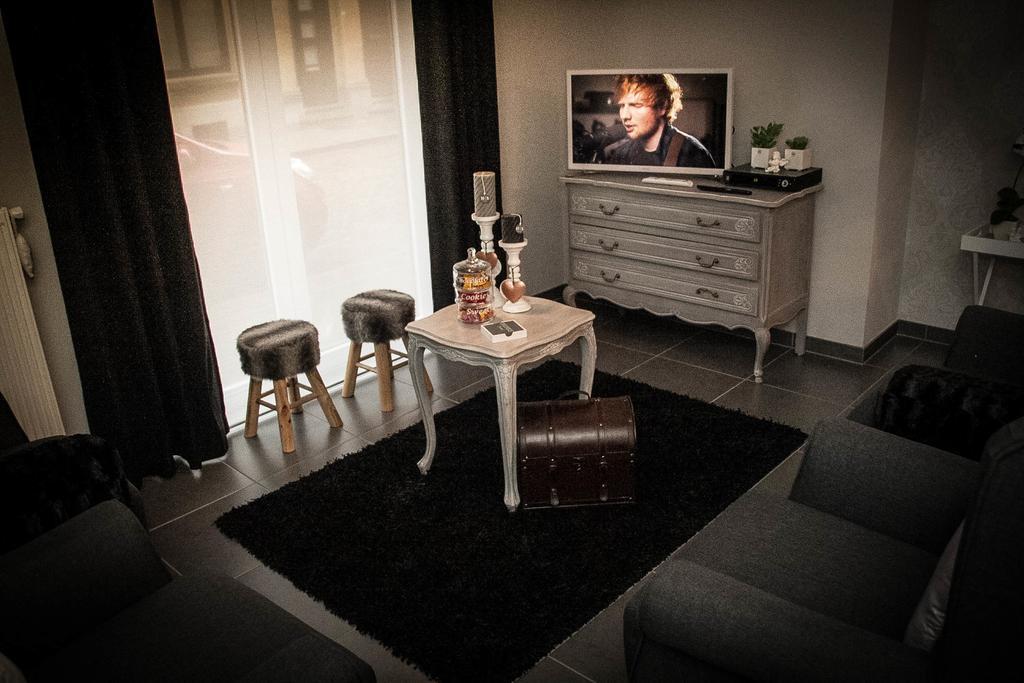 Interbellum Apartment Ипер Стая снимка